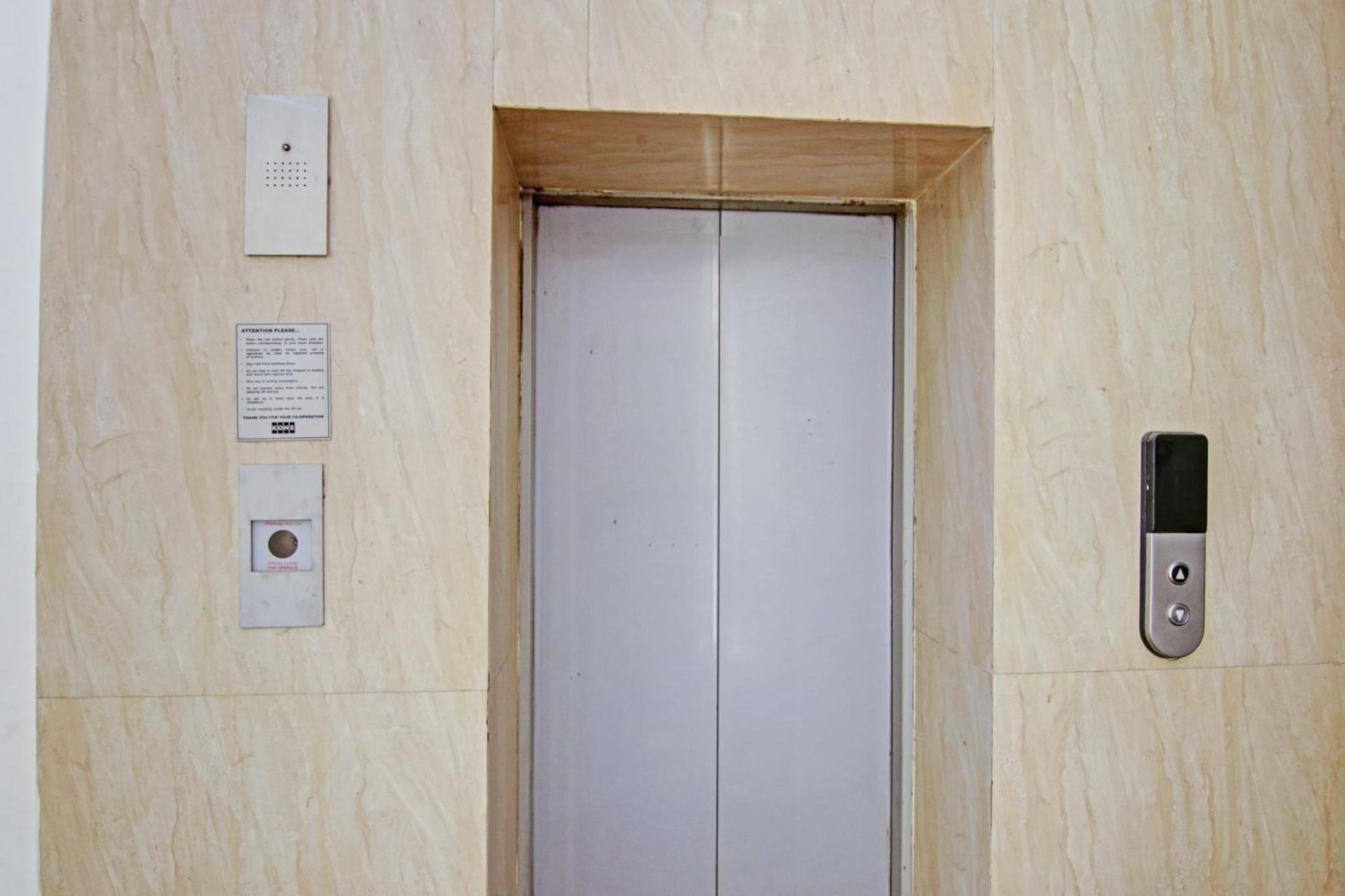 Hotel 19 West 뉴델리 외부 사진